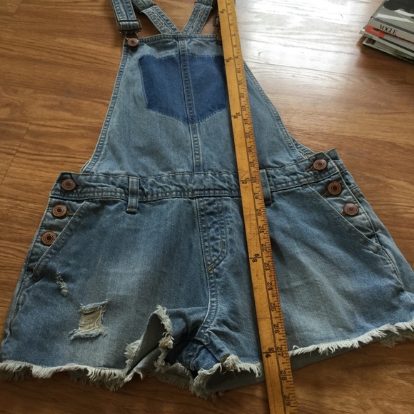 Forever21 Blue Denim Jean Distressed Short Overalls EUC - Picture 7 of 11